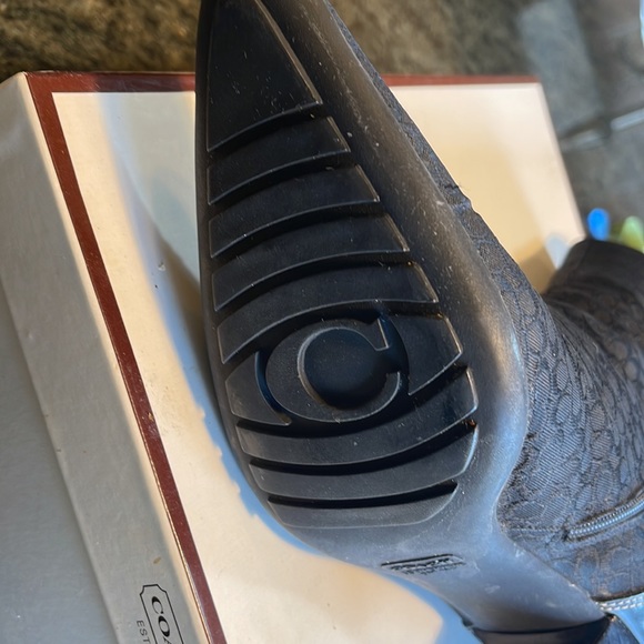 COACH "C"  LOGO WOMEN BOOTIES Size 7 1/2 - Picture 6 of 12